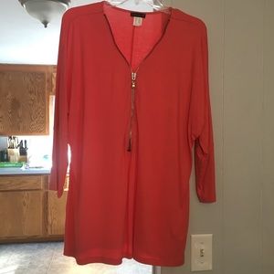 New Venus top XL (never worn)